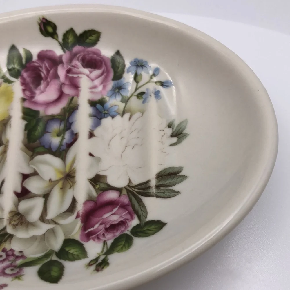 VTG Lovely Soap Dish Floral design Crownford Made in England EC